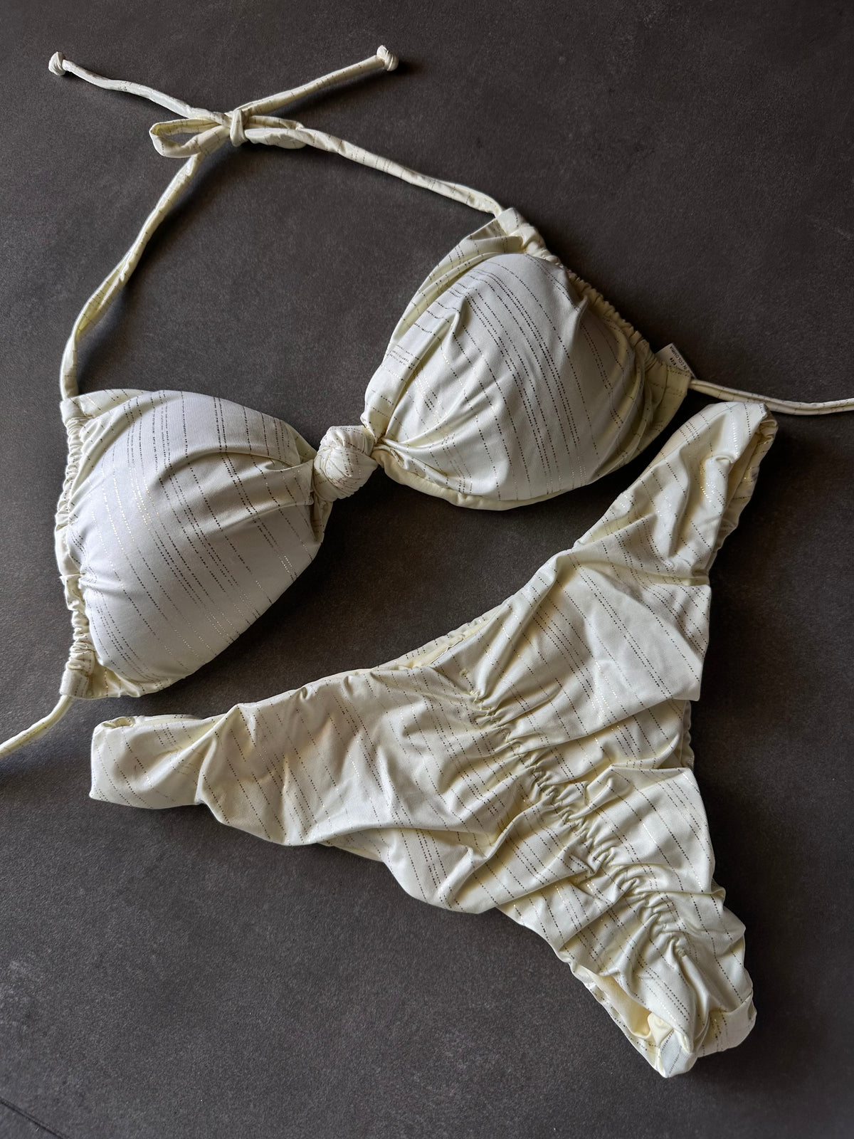 Bikini Siena
Ivory Glow
