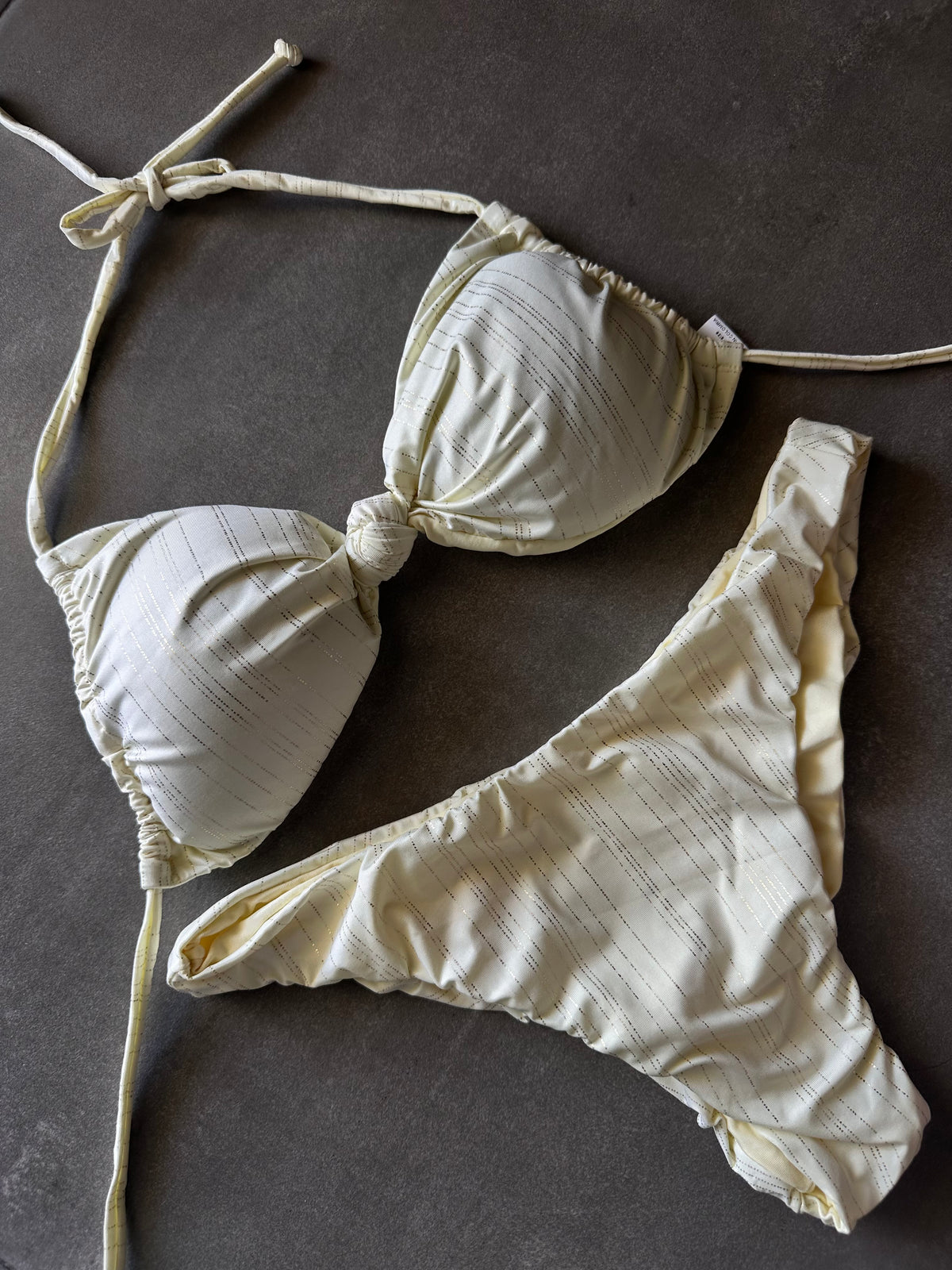 Bikini Siena
Ivory Glow