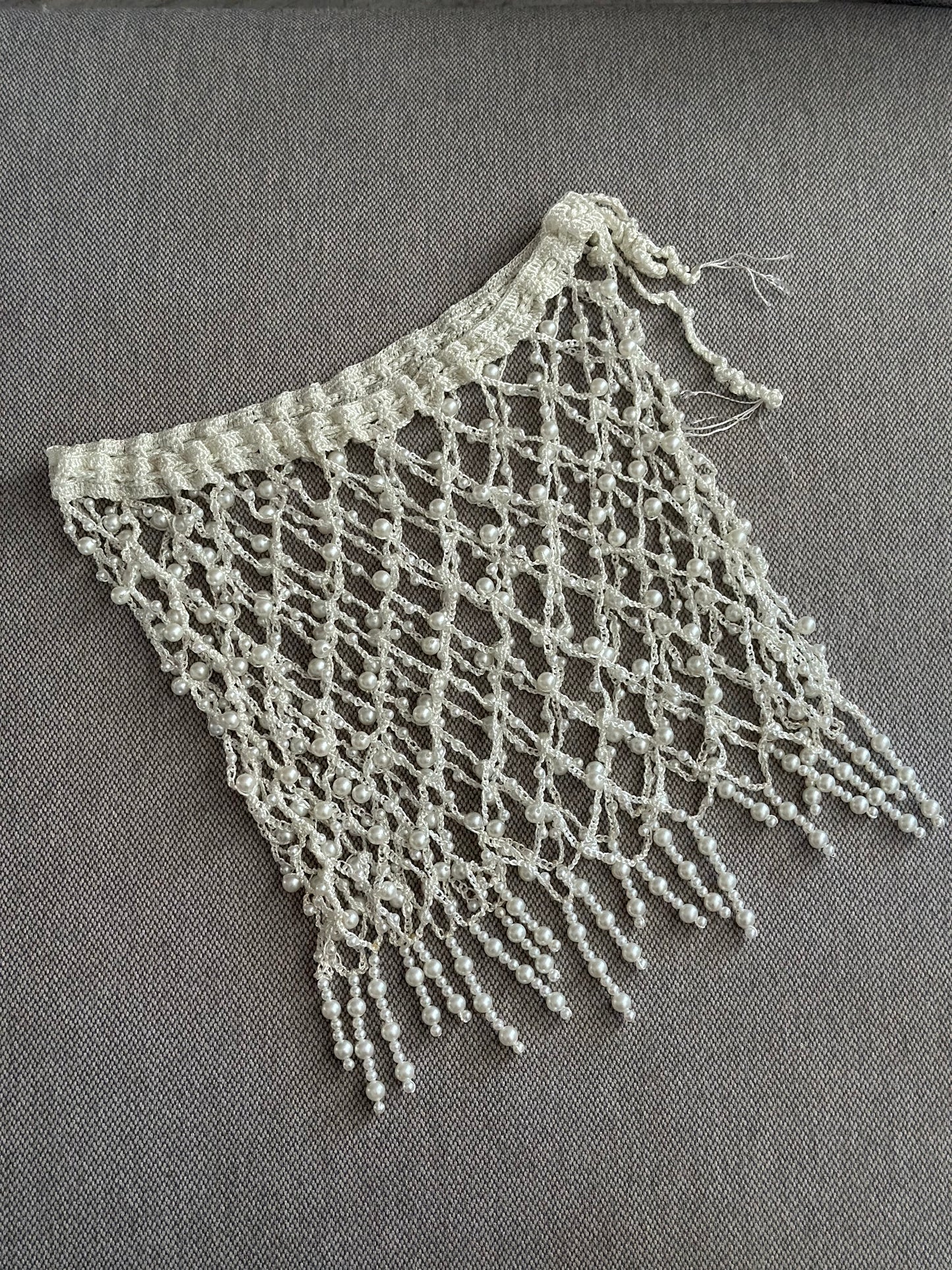 Faldita crochet perlas