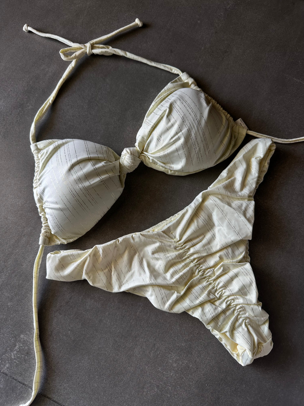 Bikini Siena
Ivory Glow