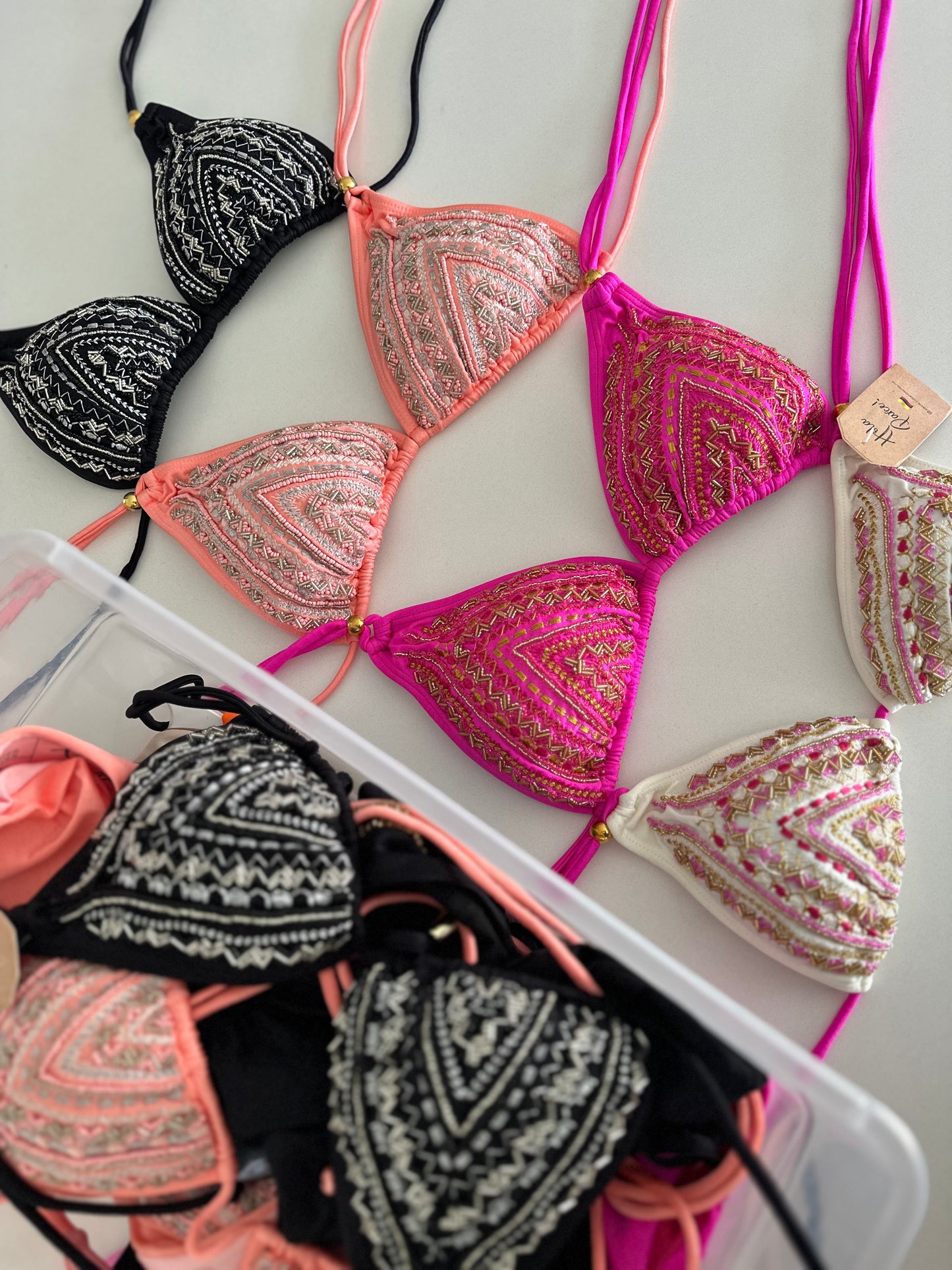 Luxury triangle fucsia